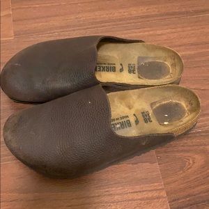Leather Birkenstock clogs